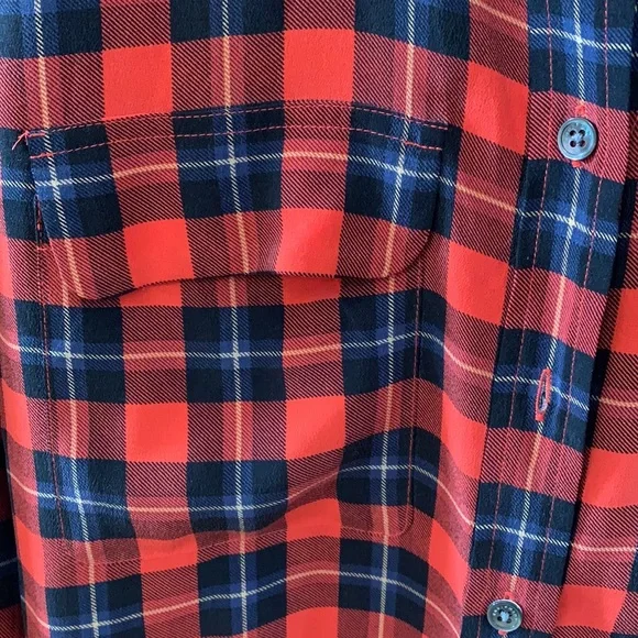 Equipment essential silk button up - Picture 3 of 5